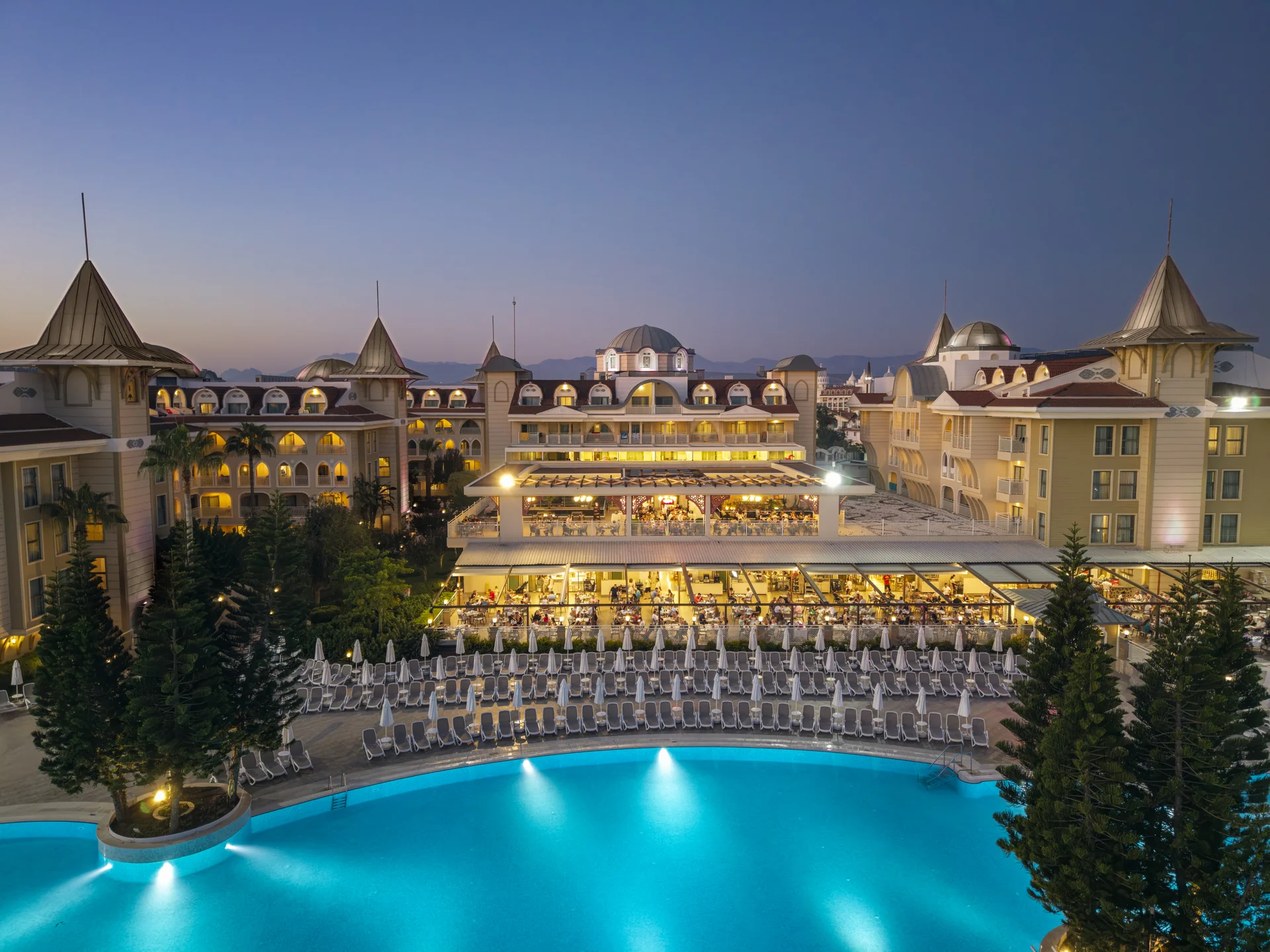Side Star Resort Hotel